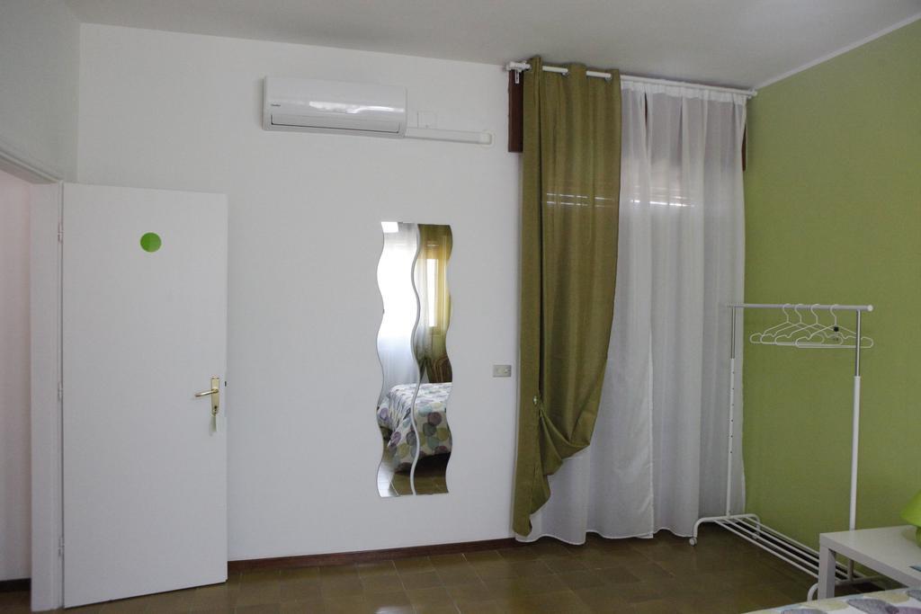 Comeacasatua Bari Oda fotoğraf